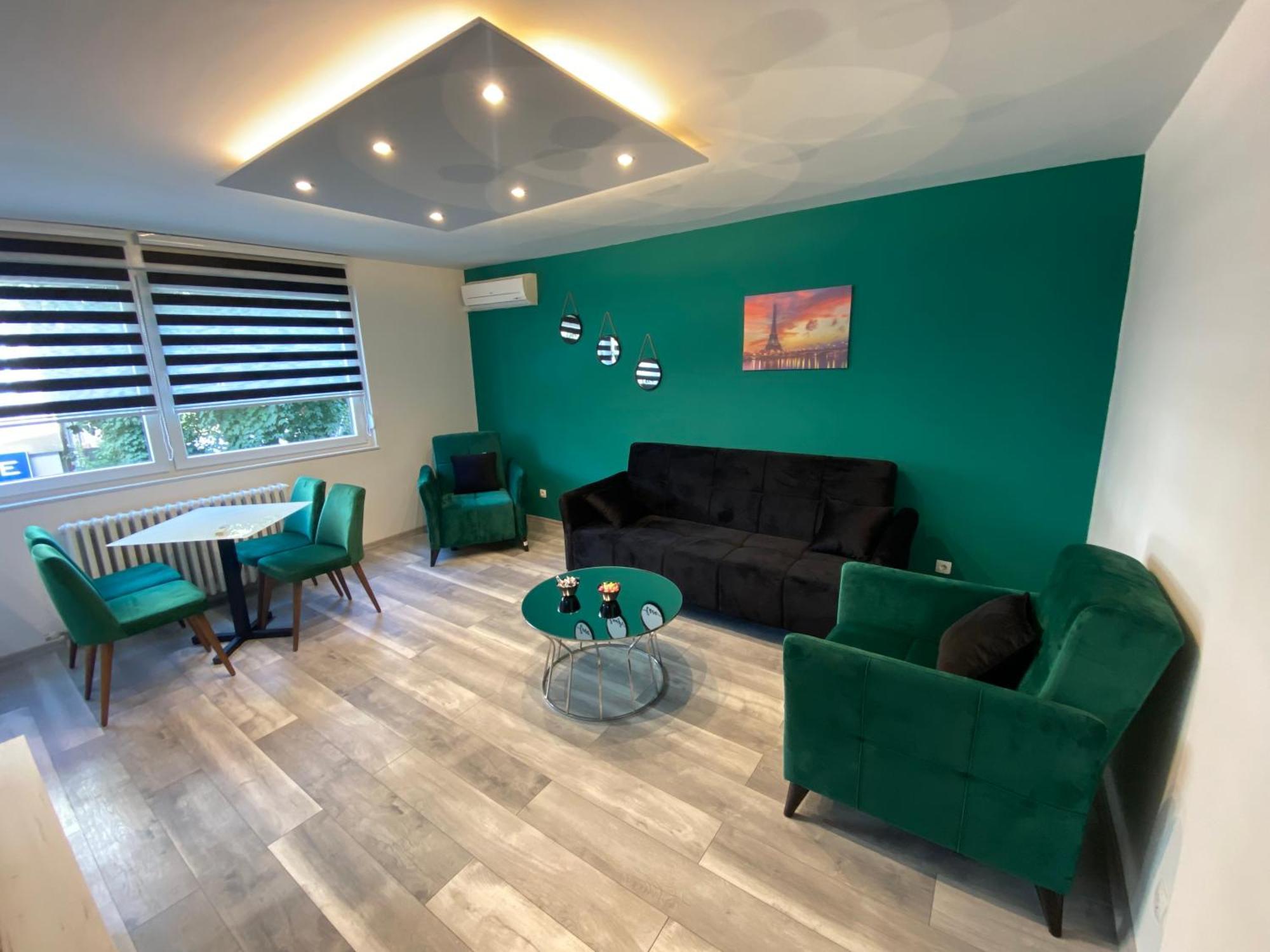 Apartman Omar Stan Na Dan Besplatan Parking 사라예보 외부 사진